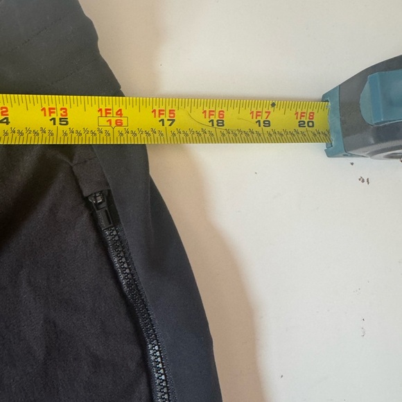 Athleta 8 Petite Headlands Hybrid Trek Mid Rise Jogger Pants Black NEW! #486183 - Picture 13 of 16